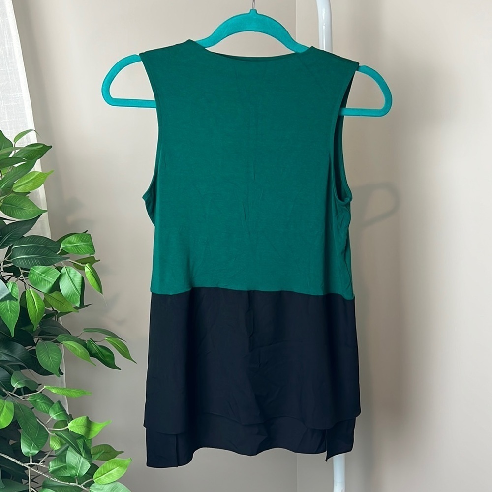 💛 1.State Green and Black tank top Sleeveless Blouse Size XS